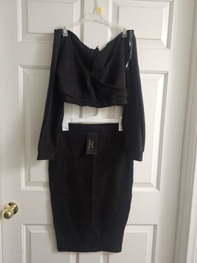 Black Ribbed Pencil Skirt - Women